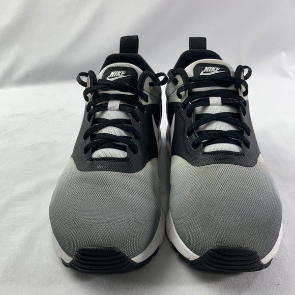 Nike Air Max Tavas Running Shoes main image 5